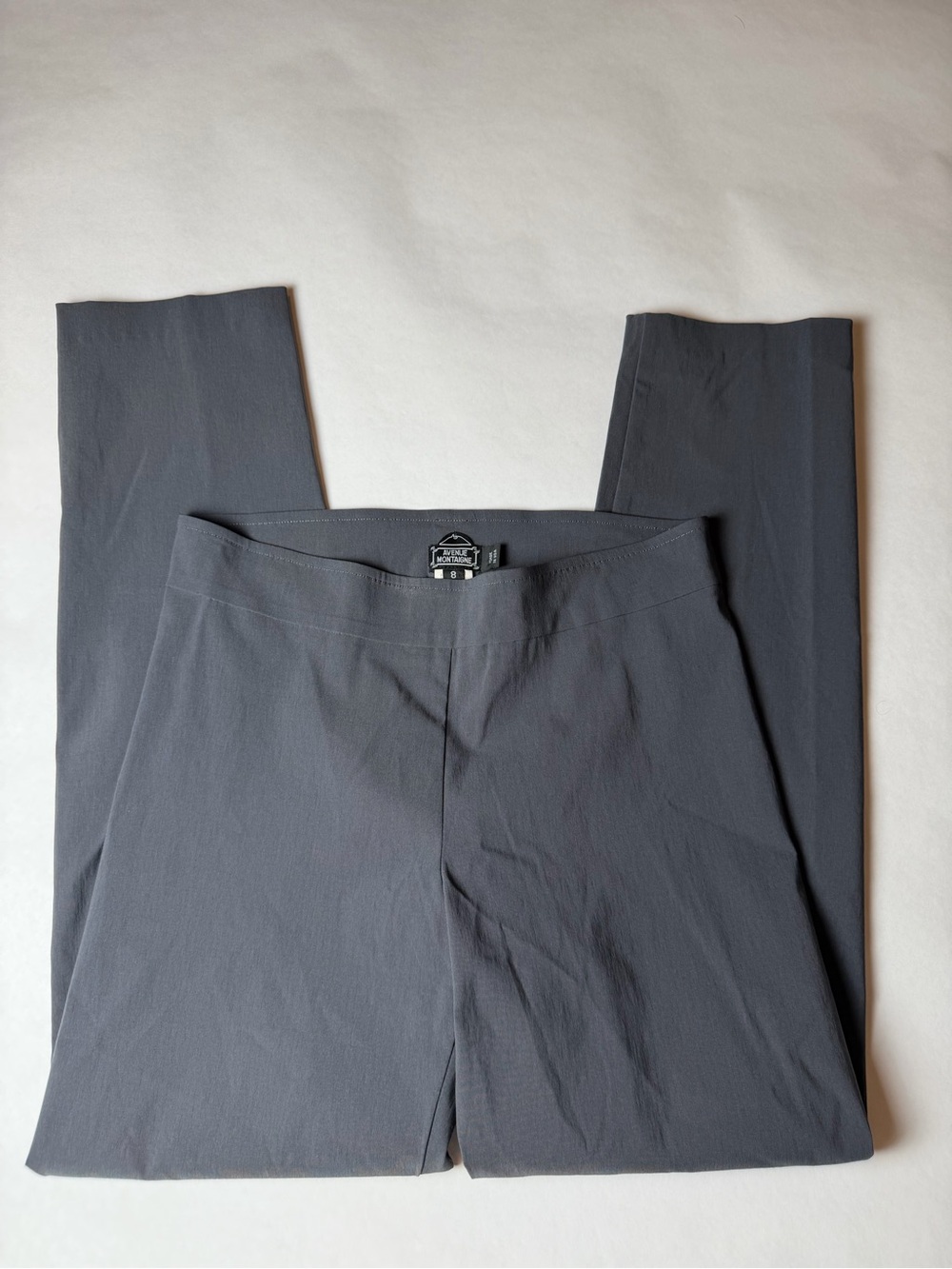 Women's Ankle Crop Pants in Charcoal Gray